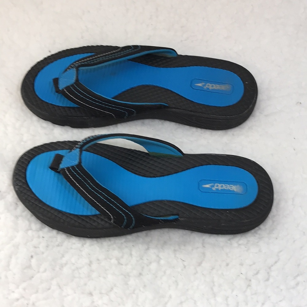 Speedo Sandals, Size 7 - Picture 3 of 9